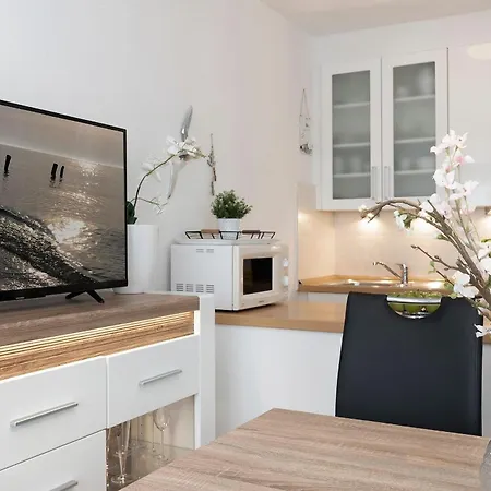 Daire Gruen 17 Antias Ostseekoje *